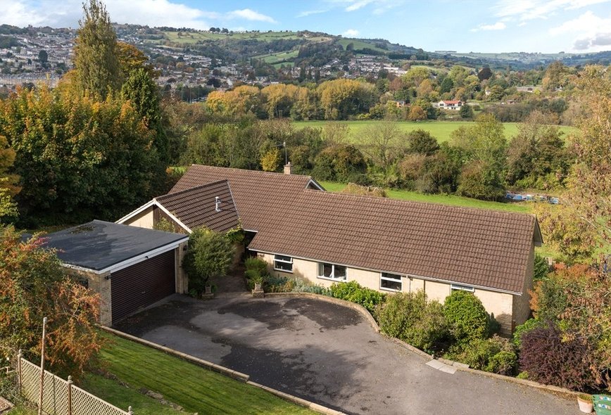 5 Bedroom Property For Sale in Bathampton Lane, Bathampton, Bath, BA2