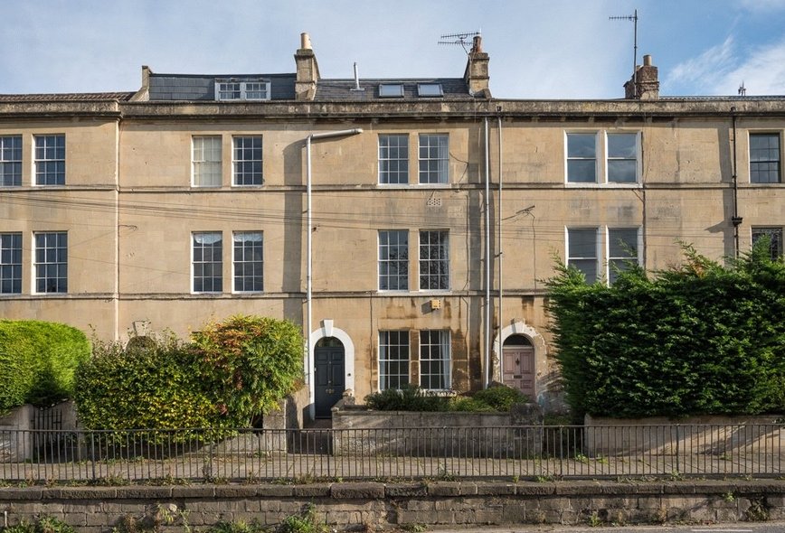 6 Bedroom Property For Sale in Caroline Buildings, Bath, BA2