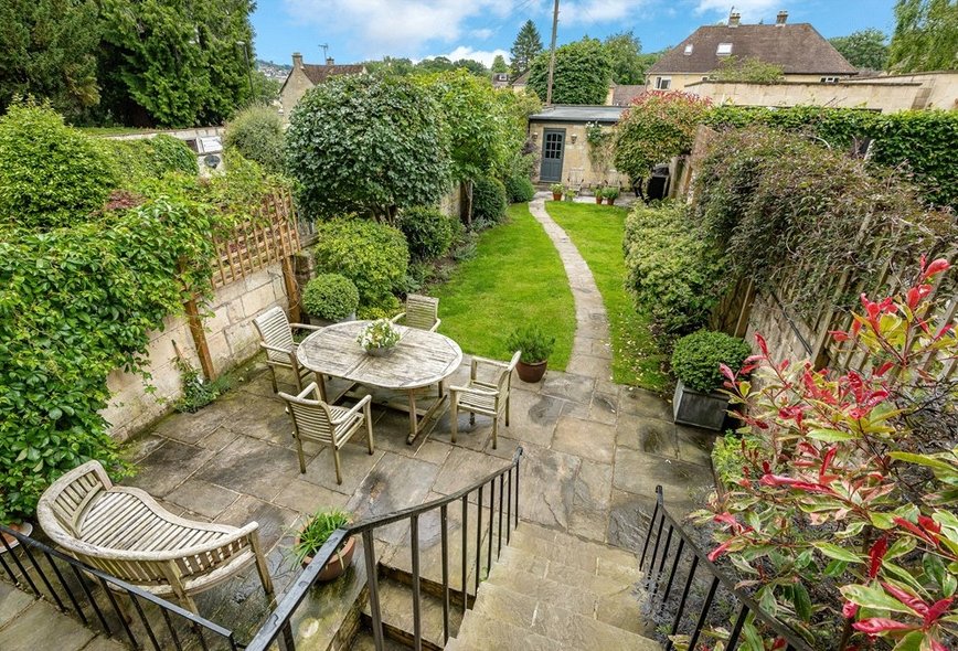 4 Bedroom Property For Sale in Dunsford Place, Bathwick Hill, Bath, BA2