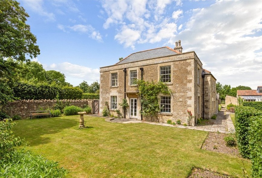 5 Bedroom Property For Sale in Frome Road, Wingfield, Wiltshire, BA14 ...