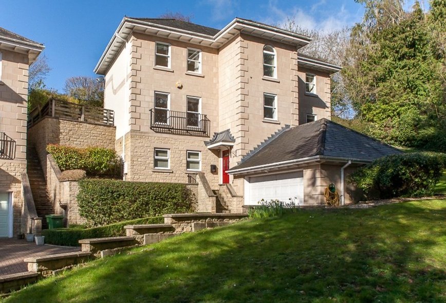 5 Bedroom Property For Sale in Gainsborough Gardens, Weston, Bath, BA1