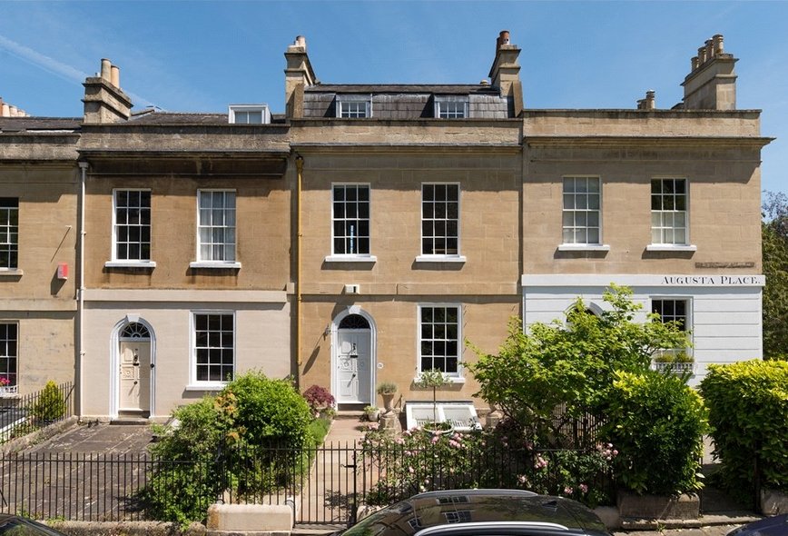 4 Bedroom Property For Sale in Hill, Bath, BA2 Crisp Cowley