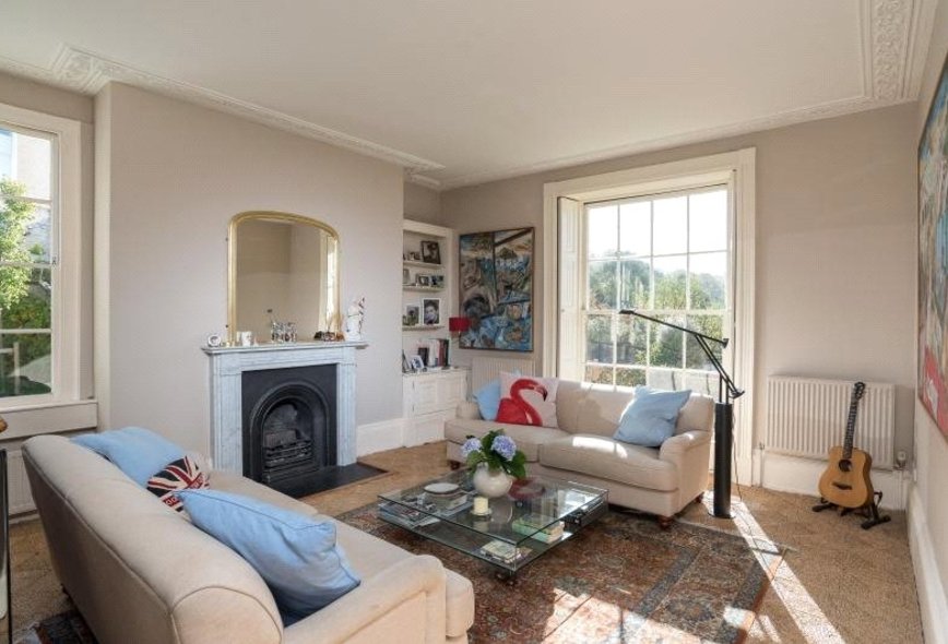 5 Bedroom Property For Sale in Macaulay Buildings, Bath, BA2