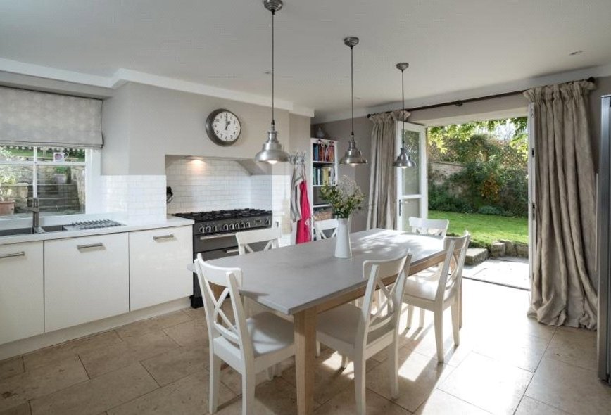 5 Bedroom Property For Sale in Macaulay Buildings, Bath, BA2