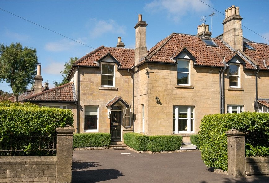6 Bedroom Property For Sale in Oakley, Bathwick Hill, Bath, BA2 Crisp
