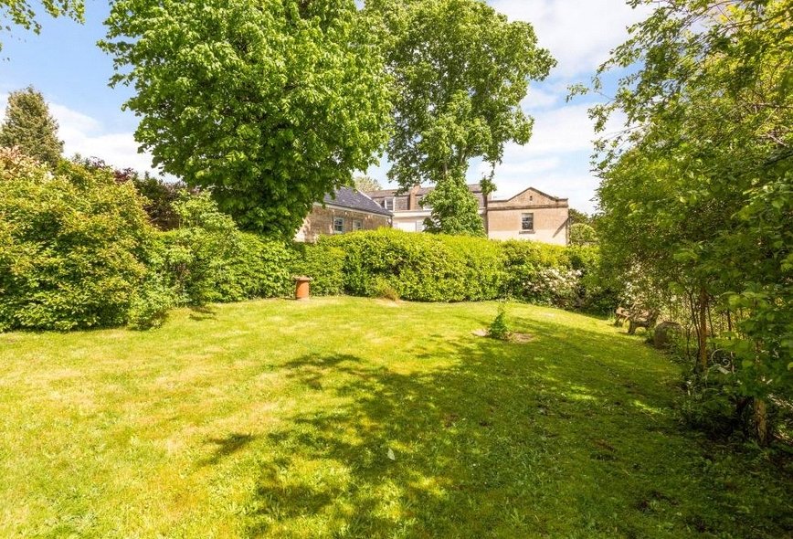 4 Bedroom Property For Sale in Sion Hill, Lansdown, Bath, BA1 Crisp
