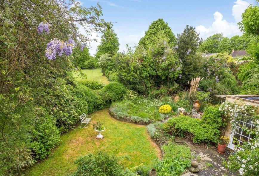 4 Bedroom Property For Sale in Sion Hill, Lansdown, Bath, BA1 Crisp