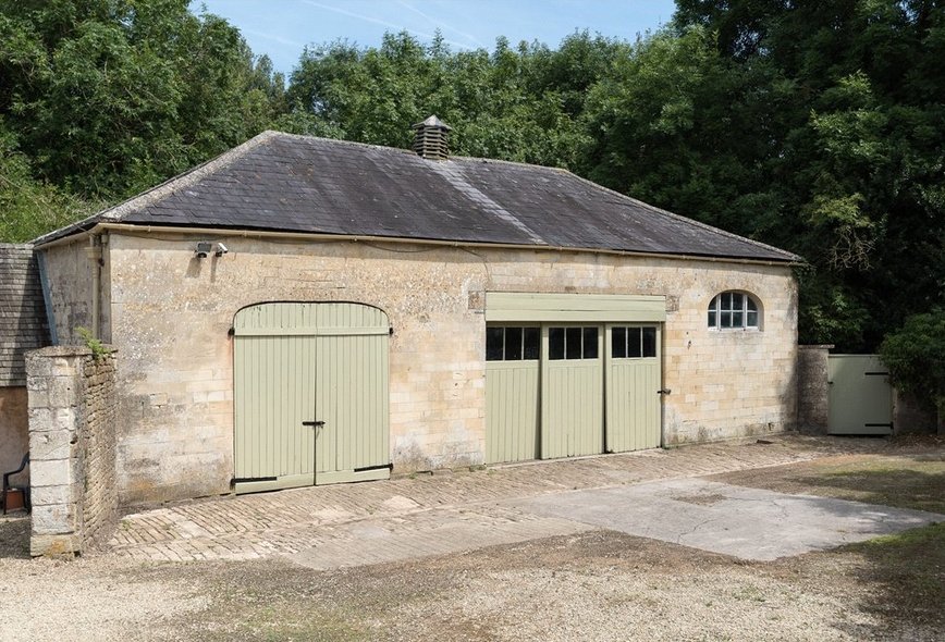 7 Bedroom Property For Sale in The Old Jockey, Box, Corsham, Wiltshire