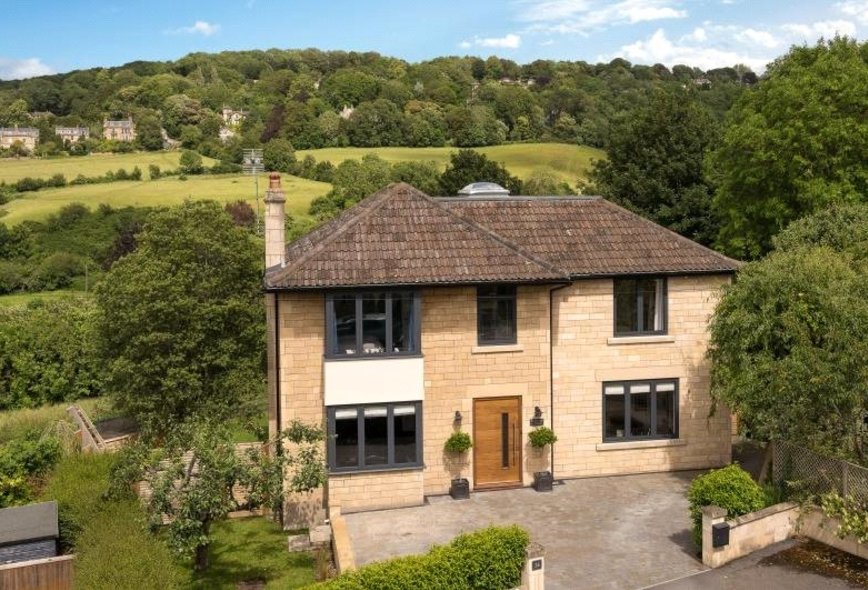 4 Bedroom Property For Sale in Tyning End, Bath, BA2 Crisp