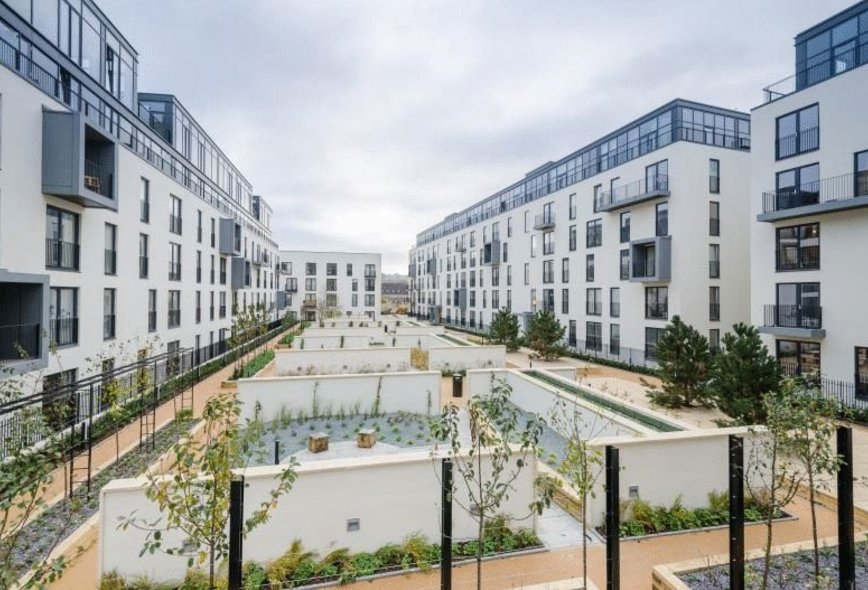 2 Bedroom Property To Rent in Alexandra House , Bath Crisp Cowley Estate Agents