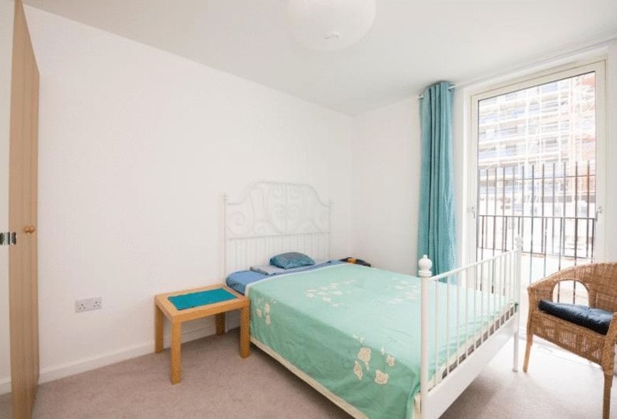 2 Bedroom Property To Rent in Leopold House, Bath Riverside | Crisp ...