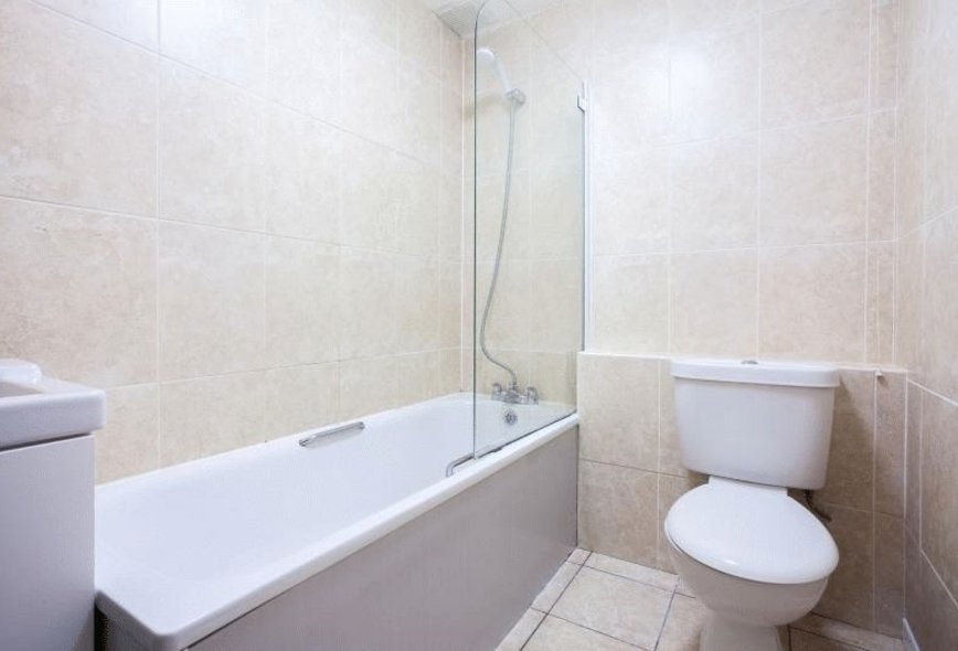 Property To Rent in Queens Parade, Bath Crisp Cowley Estate Agents
